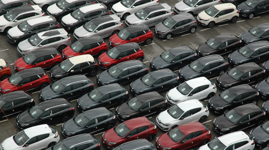 Acelerando cuesta arriba