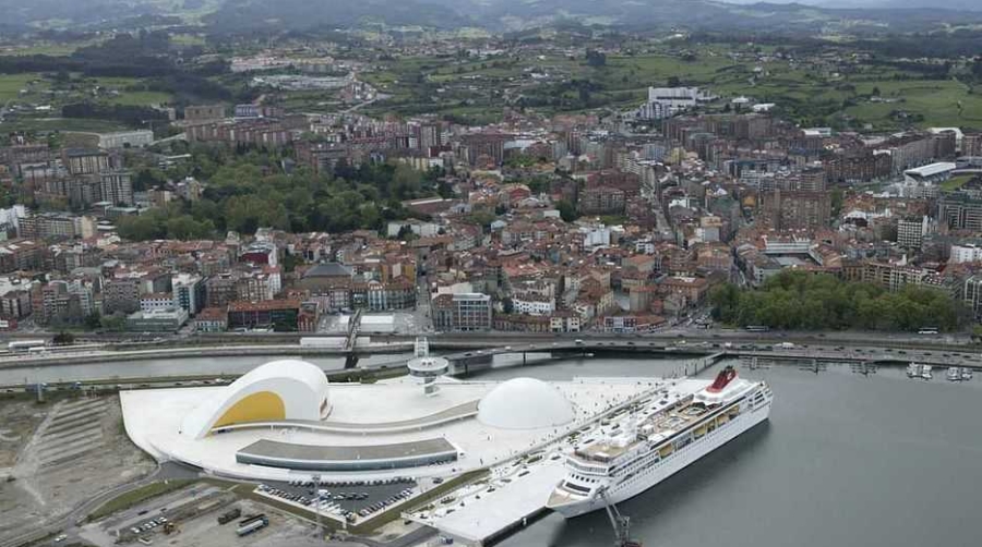 El Puerto de Avil&eacute;s tiene ya confirmadas cuatro escalas de cruceros durante 2016