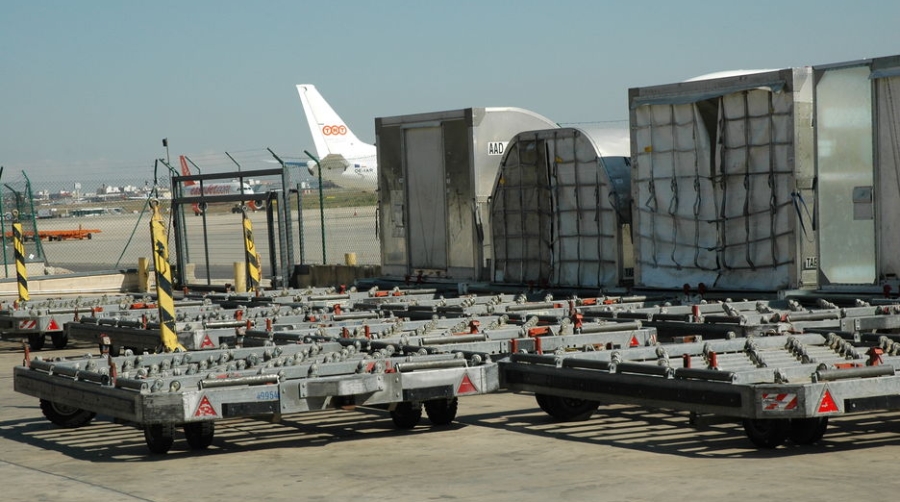 Madrid y Barcelona aceleran y logran que la carga a&eacute;rea crezca hasta abril un 2,2%