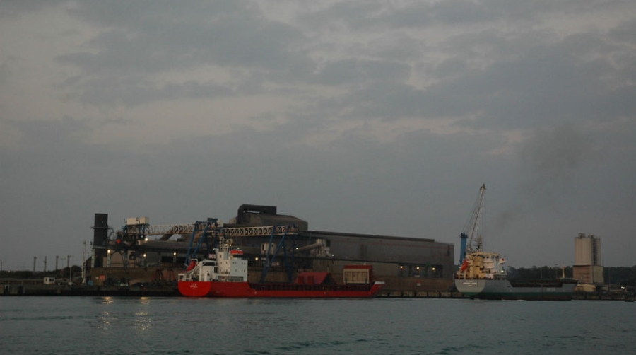 La sider&uacute;rgica Celsa respalda el futuro del Puerto de Baiona con un nuevo proyecto de planta laminadora