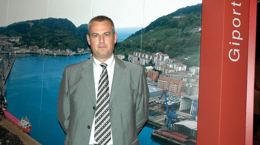 Joseba Etxeberr&iacute;a, gerente de Giport, Asociaci&oacute;n de Usuarios del Puerto de Pasaia:"Es preciso que las empresas y el gestor portuario act&uacute;en conjuntamente en beneficio del usuario del puerto"