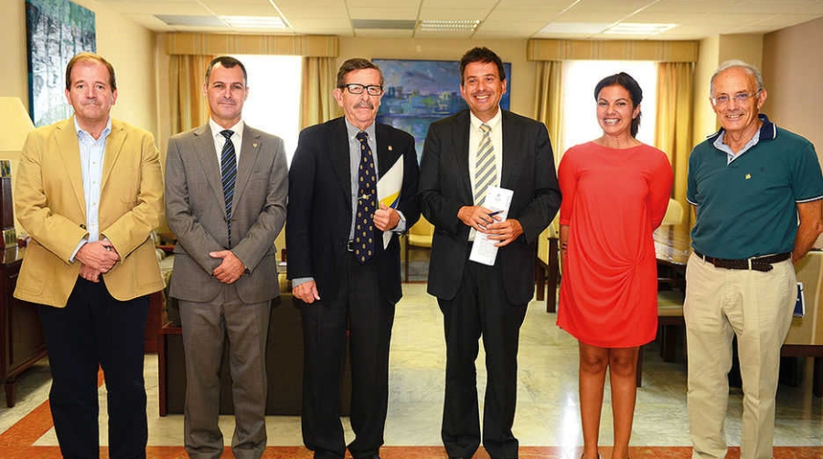 La Autoridad Portuaria de Las Palmas firma un convenio de buenas pr&aacute;cticas ambientales con RCNGC