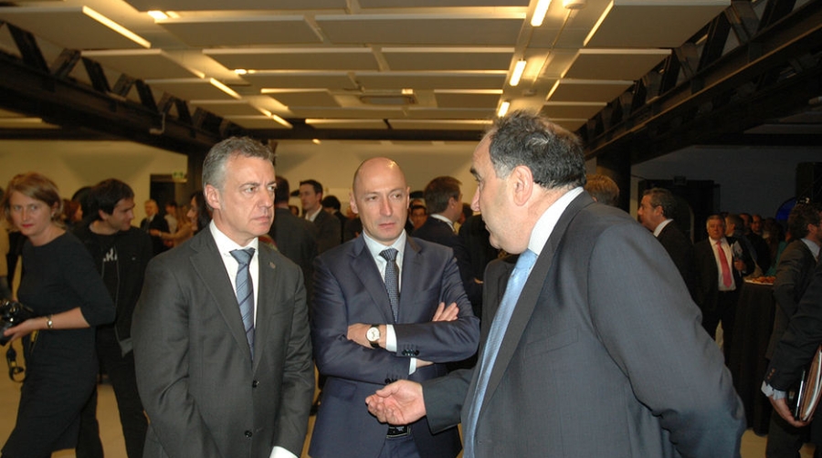 Urkullu: &quot;Es necesario un nuevo marco del transporte que favorezca gestionar operaciones internacionales&quot;