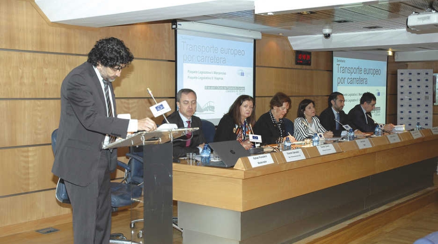 El seminario cont&oacute; con la participaci&oacute;n de las dos eurodiputadas In&eacute;s Ayala e Izaskun Bilbao. Foto I.Pe&ntilde;a.