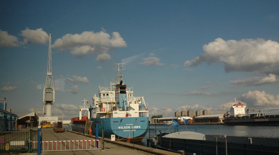 La CE exige a Holanda, B&eacute;lgica y Francia que supriman las ventajas fiscales de sus puertos