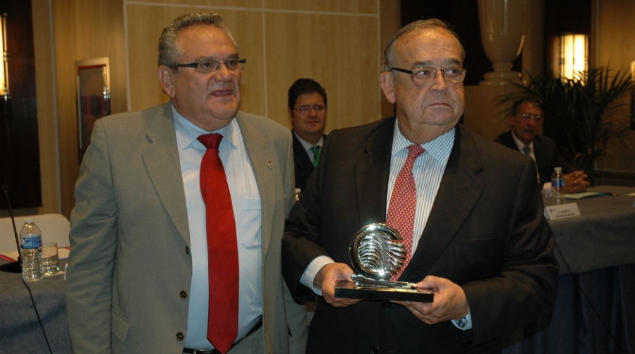 De la Roza:&nbsp;&ldquo;Vamos a prepararnos para defendernos como lo que somos, un aut&eacute;ntico grupo de presi&oacute;n&rdquo;