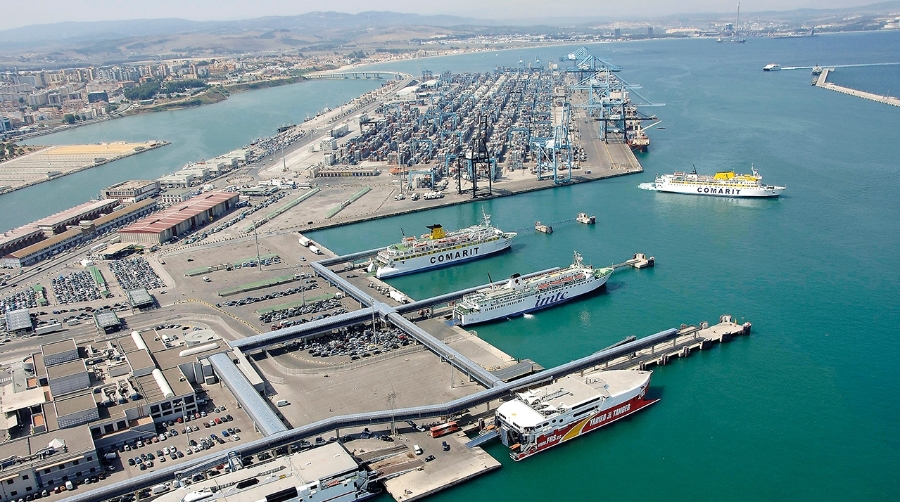 Santa Cruz de Tenerife (+4,5%) y Baleares (+7,2%) se mantienen como los principales puntos de entrada y salida.