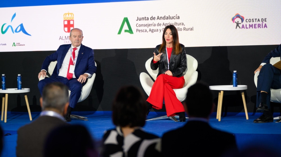 La presidenta de la APA, Rosario Soto, durante su intervención en el Sun&amp;Blue Congress.