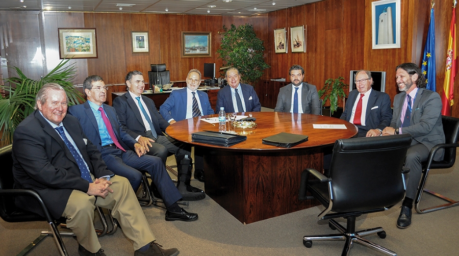 De la Encina se compromete a revisar todas las reivindicaciones sobre amarre de ANARE