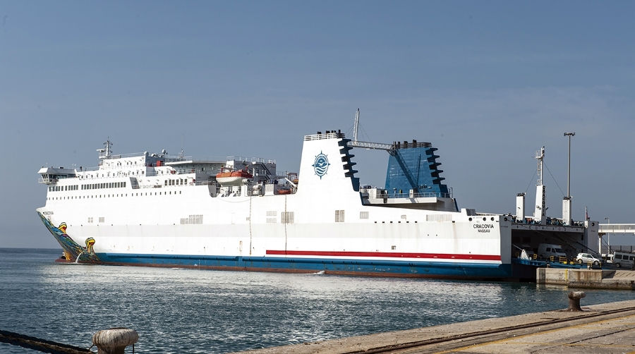 El Puerto de Alicante consolida su enlace estratégico con Argelia