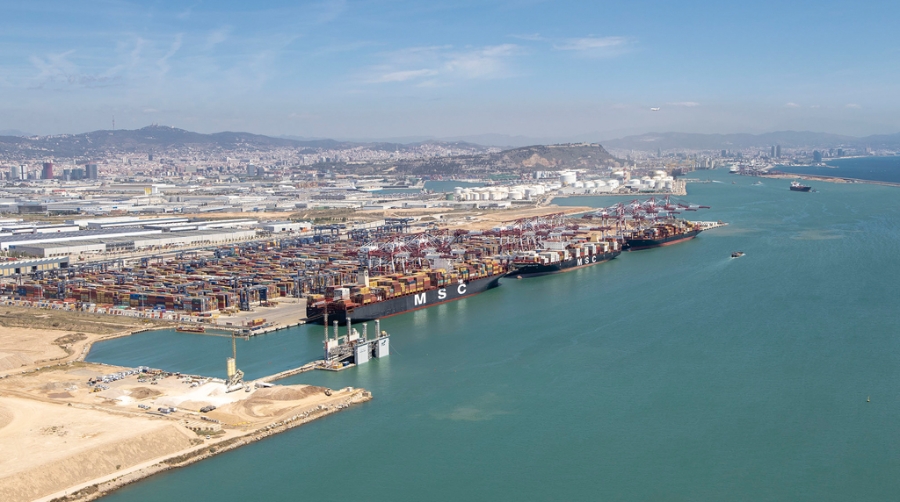 Los puertos espa&ntilde;oles siguen batiendo r&eacute;cords y aumentan un 2% el tr&aacute;fico de mercanc&iacute;as en el primer semestre