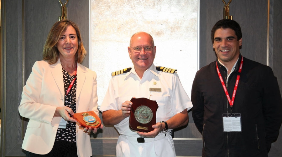 El &quot;Britannia&quot;, el nuevo buque insignia de la flota de cruceros de P&amp;O, hace su primera escala en el Puerto de Bilbao