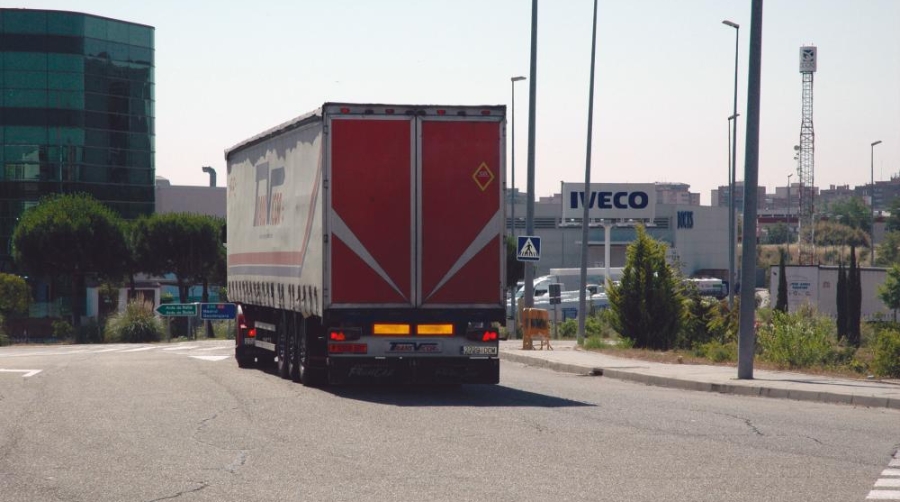 La reunión de Pardo de Vera con el presidente del CNTC no aplaca al sector de la carretera