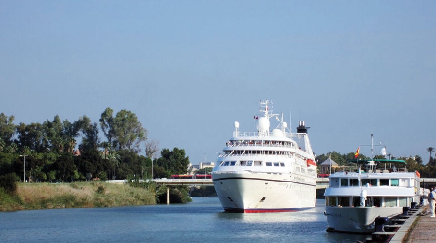 El crucero &quot;Star Legend&quot; escalar&aacute; el s&aacute;bado en Sevilla