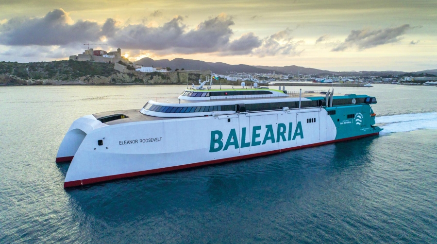Baleària acelera el proceso de electrificación de su flota en el año del 25 aniversario