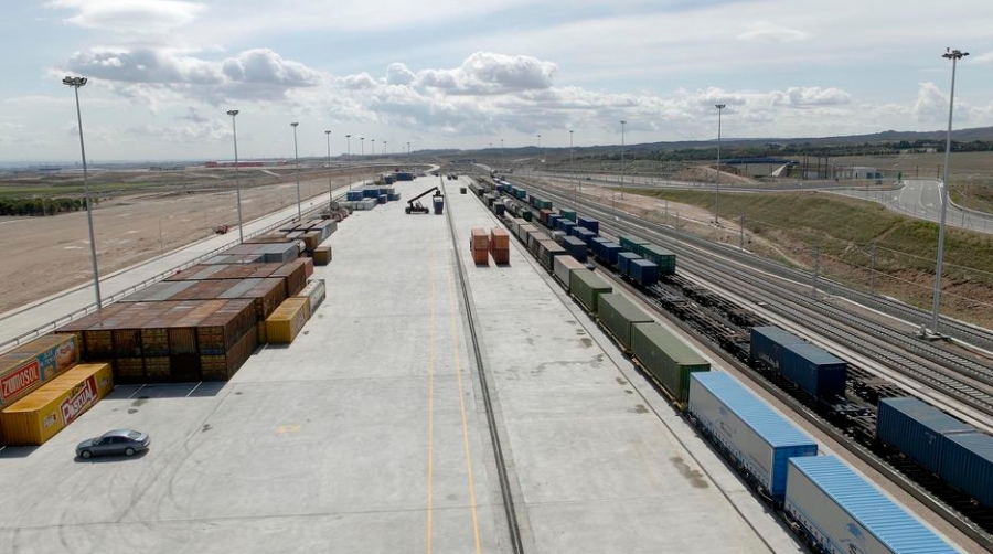 Adif reduce a 4 a&ntilde;os y 1,9 millones la licitaci&oacute;n de la gesti&oacute;n de Zaragoza-PLAZA