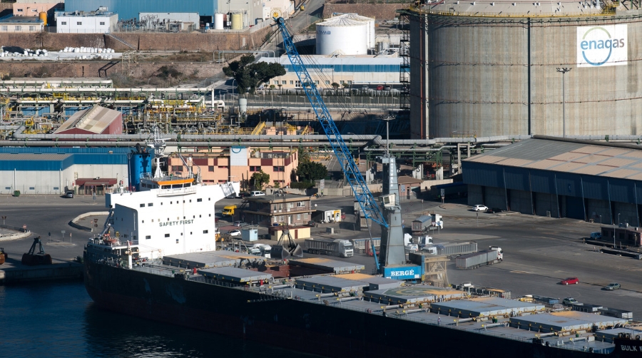 El Puerto de Cartagena optimiza la red de suministro de agua a sus muelles