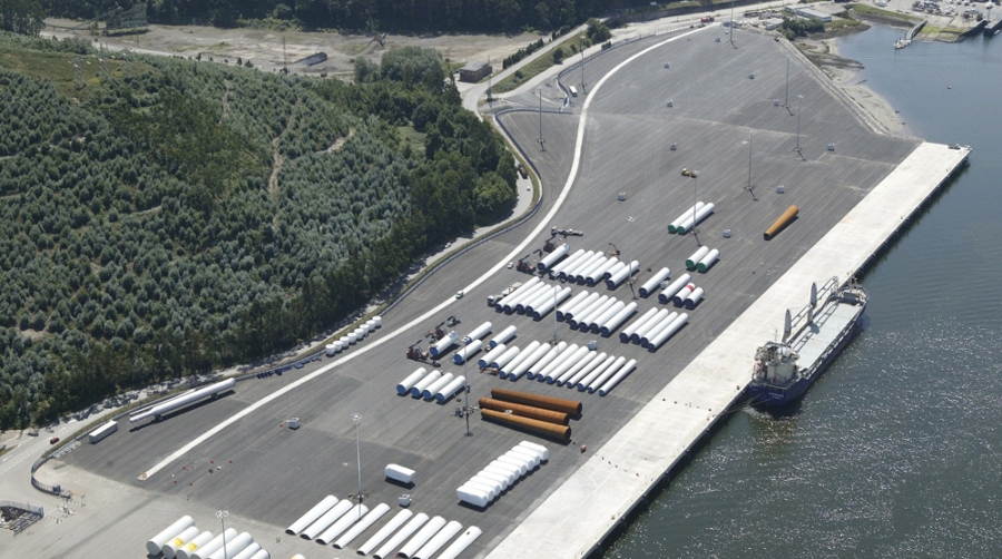 El tr&aacute;fico del Puerto de Avil&eacute;s cay&oacute; un 22,18% en el primer semestre &nbsp;