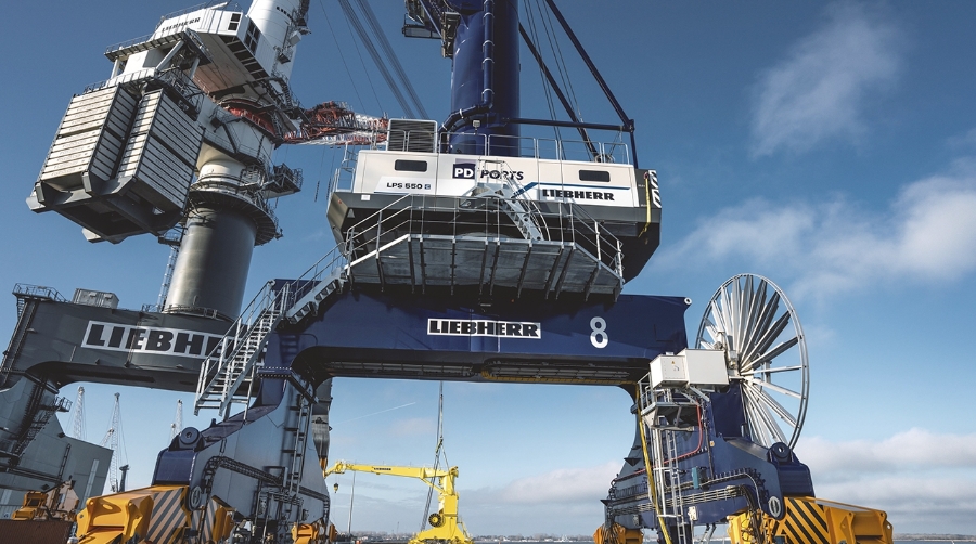 PD Ports incorpora una nueva grúa eléctrica de Liebherr en Teesport