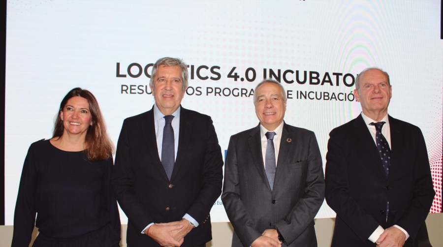 Blanca Sorigué, directora general del CZFB, Javier Collado, director general de la Fundación Incyde, Pere Navarro, delegado especial del Estado en el CZFB; y José María Párraga, subdirector general de la Fundación Incyde. Foto M.V.
