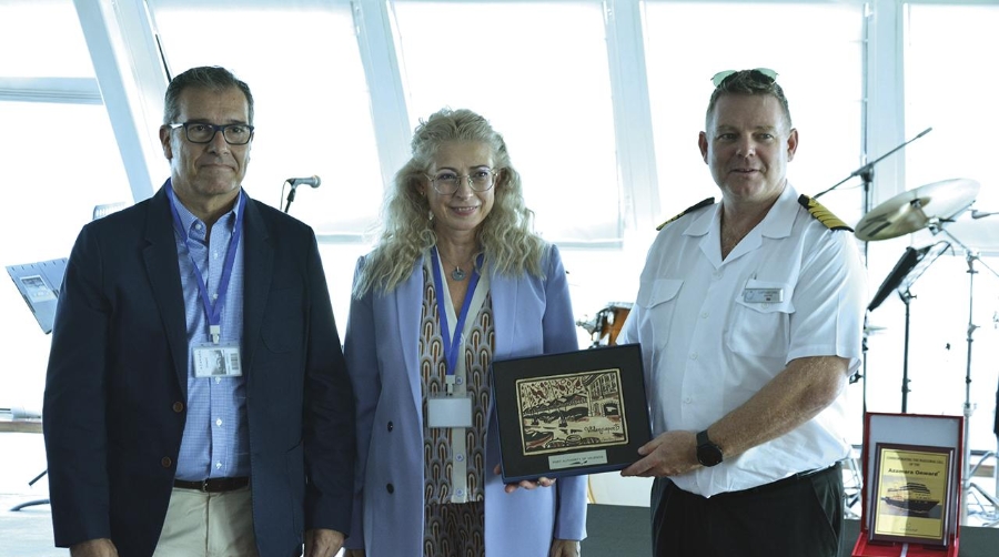 El Azamara Onward Se Estrena En El Puerto De Valencia
