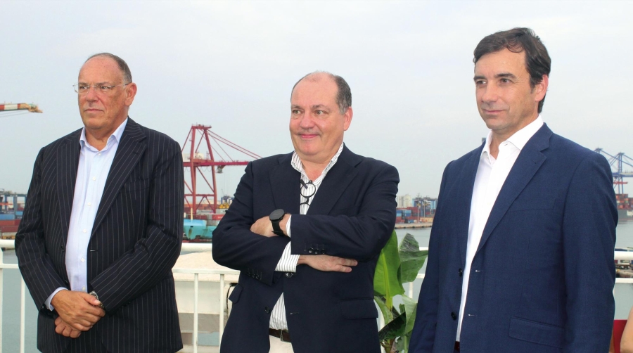 Ettore Morace, CEO de Trasmed; José Marí, concejal de Grandes Proyectos del Ayuntamiento de Valencia; y Miguel Pardo, director de Relaciones Institucionales de Trasmed.. Foto J.C.P.
