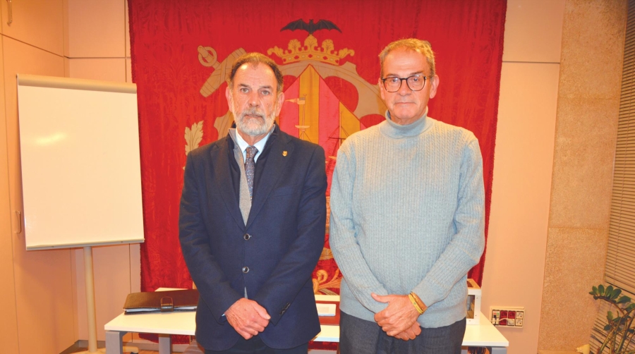Emilio Guardiola, presidente saliente tras 14 años al frente del COACAV, junto al nuevo presidente Antonio Noguera Fosati. Foto J.C.P.