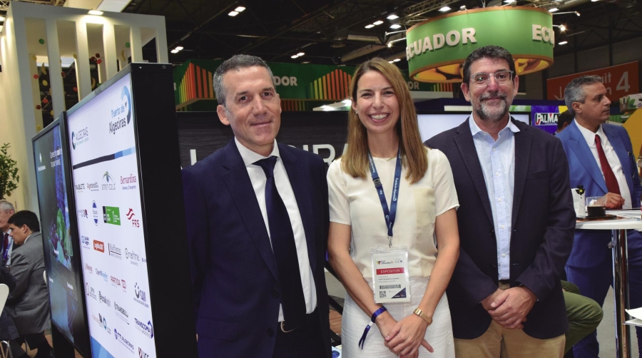 Javier López, jefe del Departamento Comercial; Cristina Recio, responsable Comercial; y Francisco Fernández, responsable Comercial. Foto B.C.
