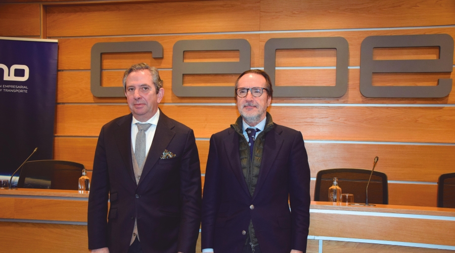 Íñigo Fernández de Mesa, vicepresidente de la CEOE, y Francisco Aranda, presidente de UNO. Foto M.C.