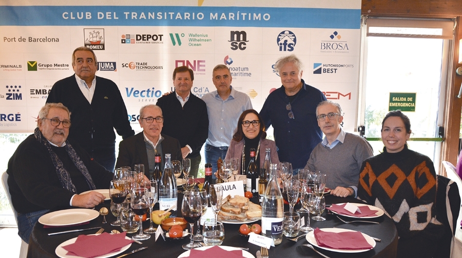 De pie: Emili Sanz, Antonio Llobet, Salvador Richart y Enric Ticó. Sentados: Javier Vidal, José Alberto Carbonell, Lydia Díaz, Josep Carles Llagostera y Rosario Gelabert. Foto J.C.P.