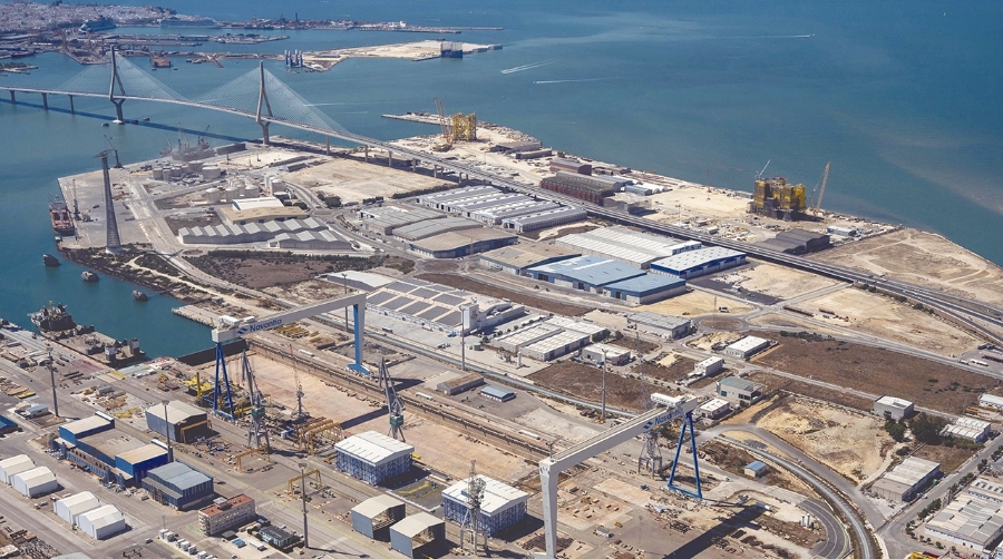 Cádiz inicia el proceso del dragado de mantenimiento de La Cabezuela