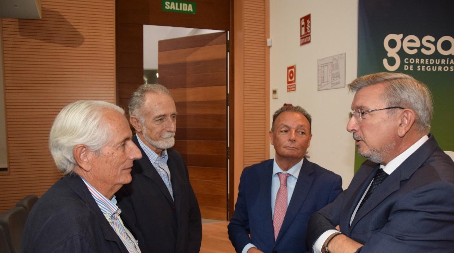 La FVET urge al Consell a activar más zonas seguras de aparcamiento para el transporte