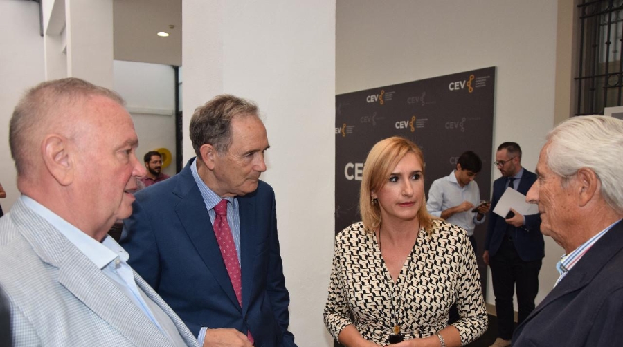 La FVET urge al Consell a activar más zonas seguras de aparcamiento para el transporte