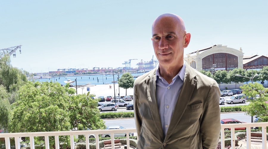 El Managing Director de Dachser Iberia Air &amp; Sea Logistics, Javier Villahermosa, subraya el valor determinante del equipo en el crecimiento de la compañía. Foto L.D.