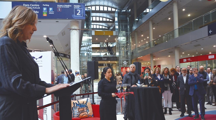La jefa de Comercial y Clientes de Valenciaport, Cristina Rodríguez, se dirigió a los asistentes al acto. Foto J.C.P.