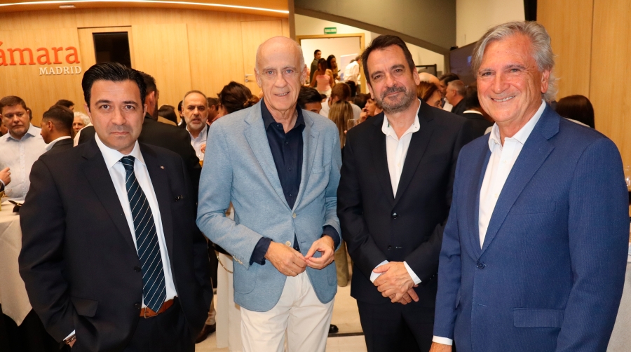 Francisco Rizzuto (IATA), Javiera Arán (Foro MADCargo), Eduardo San Román (Agencia Logística), Jesús Cuéllar (Foro MADCargo). Foto M.J.