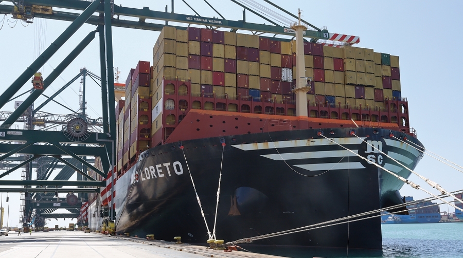 MSC escenifica su conexión con la familia Lorente y el Puerto de Valencia