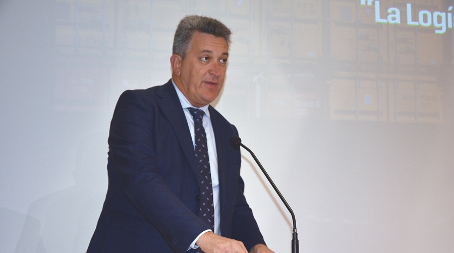 Vicente Martínez Mus, conseller de Medio Ambiente, Infraestructuras y Territorio de la Generalitat Valenciana, durante su intervención. Foto J.C.P.