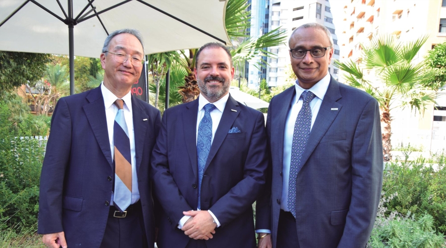 Akira Kawaguchi, presidente y CEO de TMEIC; Francisco Grau, general manager de TMEIC Port Technologies; y Manmeet Bhatia, presidente y CEO de TMEIC Corporation Americas. Foto R. T.