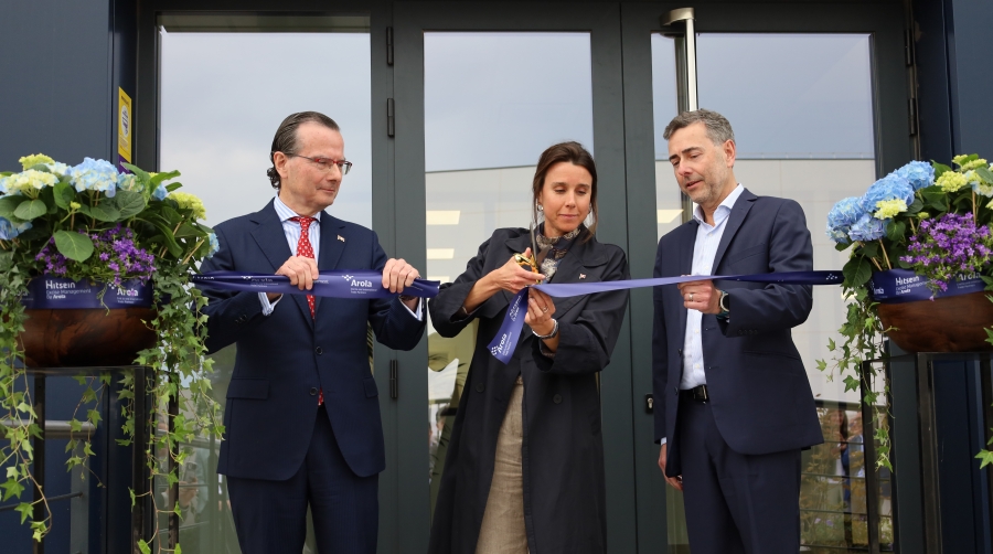 Alejandro Arola, presidente de Grupo Arola, Ariadna Arola, Chief Research and Development Officer, Carlos Arola, CEO. Foto: J. M.