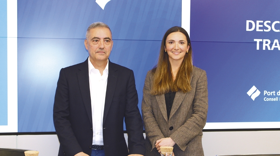 Salvador Richart, presidente de la Asociación de Consignatarios de Barcelona; e Íngrid Boqué, directora de Relaciones Institucionales de Port de Barcelona. Foto M.V.