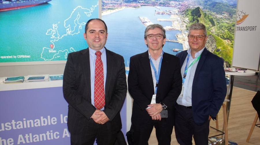 Álava da a conocer su potencial logístico con la oferta de carga aérea del Aeropuerto de Foronda como argumento
