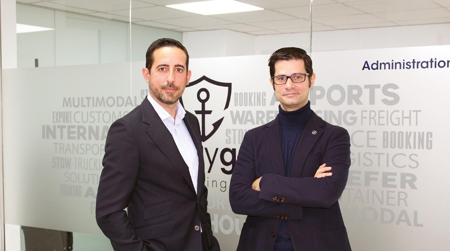 Luis Sans y José Montoro, socios de Mercury Brokers, en las nuevas instalaciones en Valencia de la firma. Foto: Loli Dolz.
