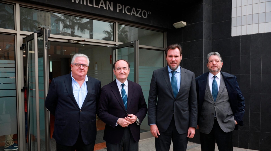 Puente multiplica el compromiso inversor de Transportes con el ferrocarril en Algeciras