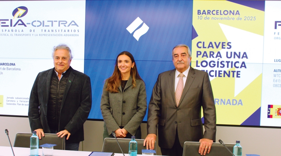 Enric Ticó, presidente de FETEIA-OLTRA Barcelona; Íngrid Boqué, directora de Relaciones Institucionales de Port de Barcelona; y Emili Sanz, presidente de ATEIA-OLTRA Barcelona. Foto M.V.