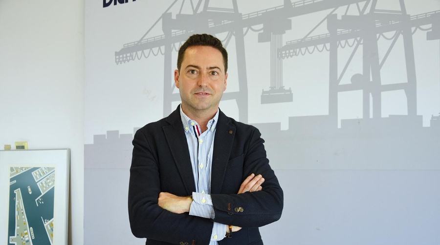 Enrique Badimón, director del máster en Derecho Marítimo y Gestión Económico-Estratégica de la Empresa Marítimo-Portuaria, de la Universidad Católica de Valencia, en su visita a Grupo Diario. Foto Loli Dolz.