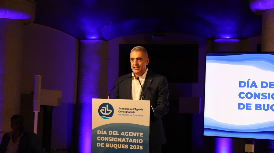 Richart aboga por seguir trabajando conjuntamente para seguir modernizando el Port de Barcelona