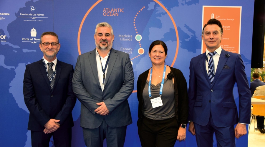 Antonio Moreno, Guillermo de Ponte, Cynthia Raskovosky y Eugenio Gómez, de Transcoma Cruises y Hamilton y Cía.