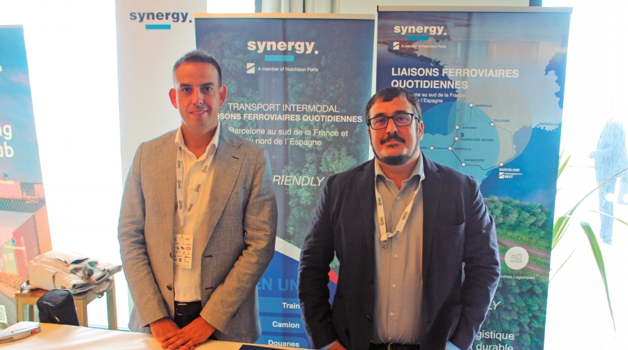 Pablo García, director general de Synergy (izq.), y Alberto Jiménez, comercial para Francia. Foto J.P.
