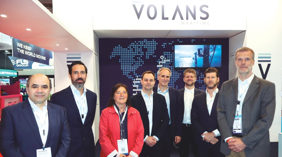 El equipo de Volans en Breakbulk Europe. Desde la izquierda: Gonzalo Fuenzalida; Francisco Moller; Ana Cagigal; Federico Winkler; Christian Seeman; Esteban Henning; Tomás Montalbetti; Christian Vornbaeuman. Foto J.P.